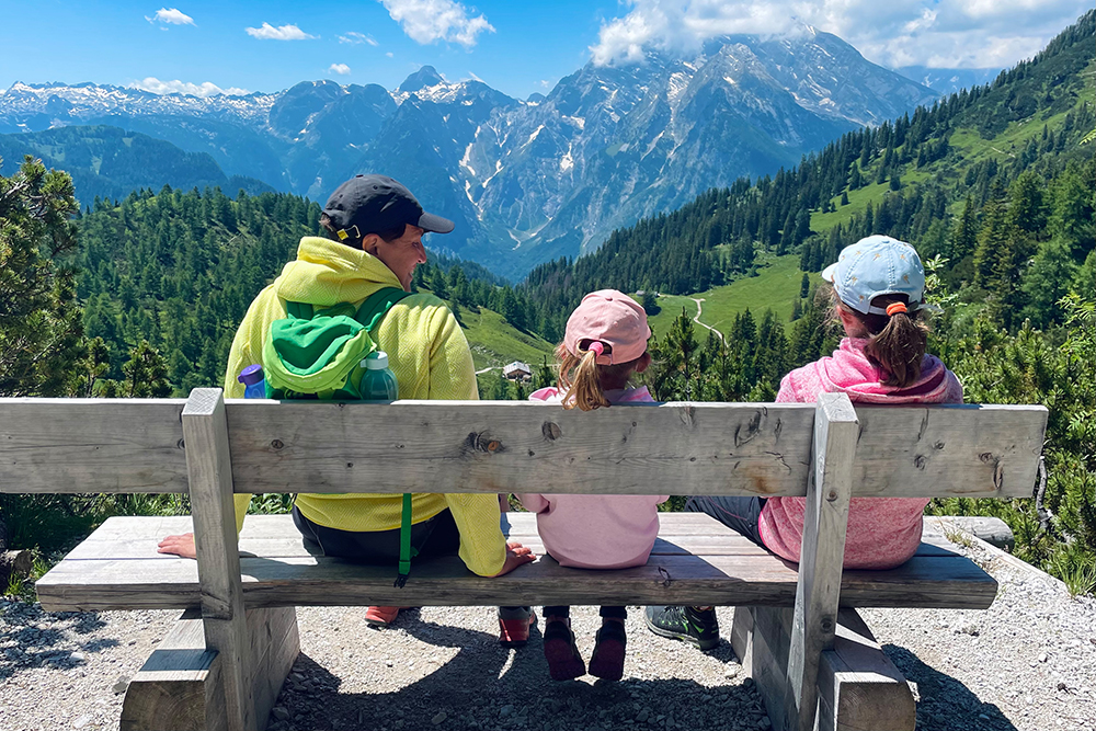1.800 Meter über dem Alltag! Mit der Jennerbahn in Berchtesgaden auf die Jenner Bergstation zum Wandern mit der Familie. Bergurlaub! Reisetagebuch von shesmile.