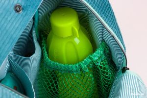 Kostenlose Nähanleitung Tutorial für eine Netztasche im Inneren des Rucksack MidiKlapPack als Flaschentasche. Einfach. Kreativ. shesmile DIY.